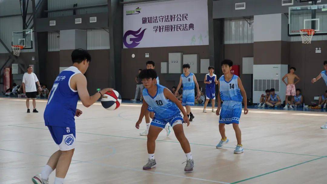 篮球比赛中蕴藏着无限的潜力和可能性