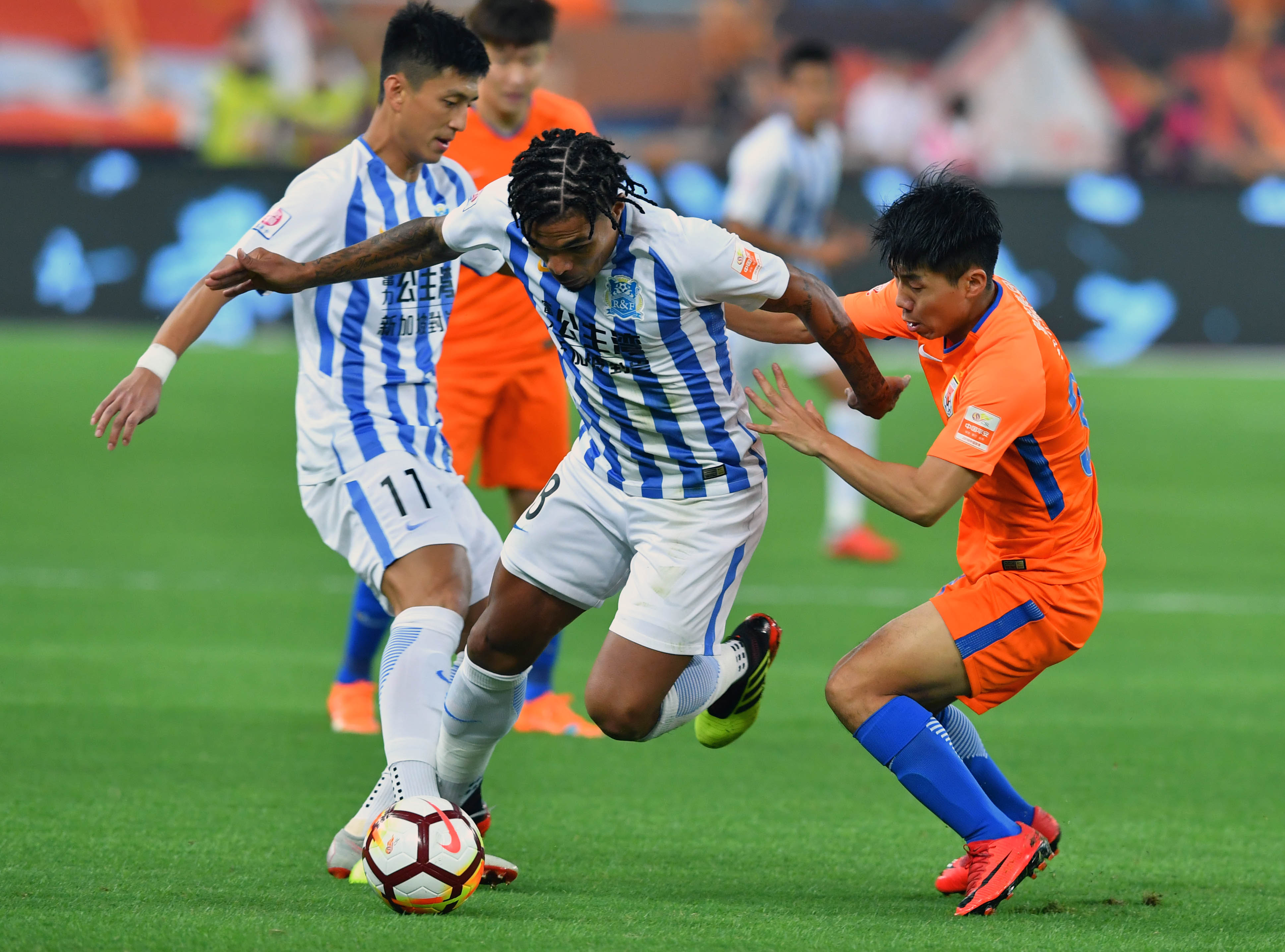 广州富力新赛季表现抢眼，实力有目共睹的简单介绍