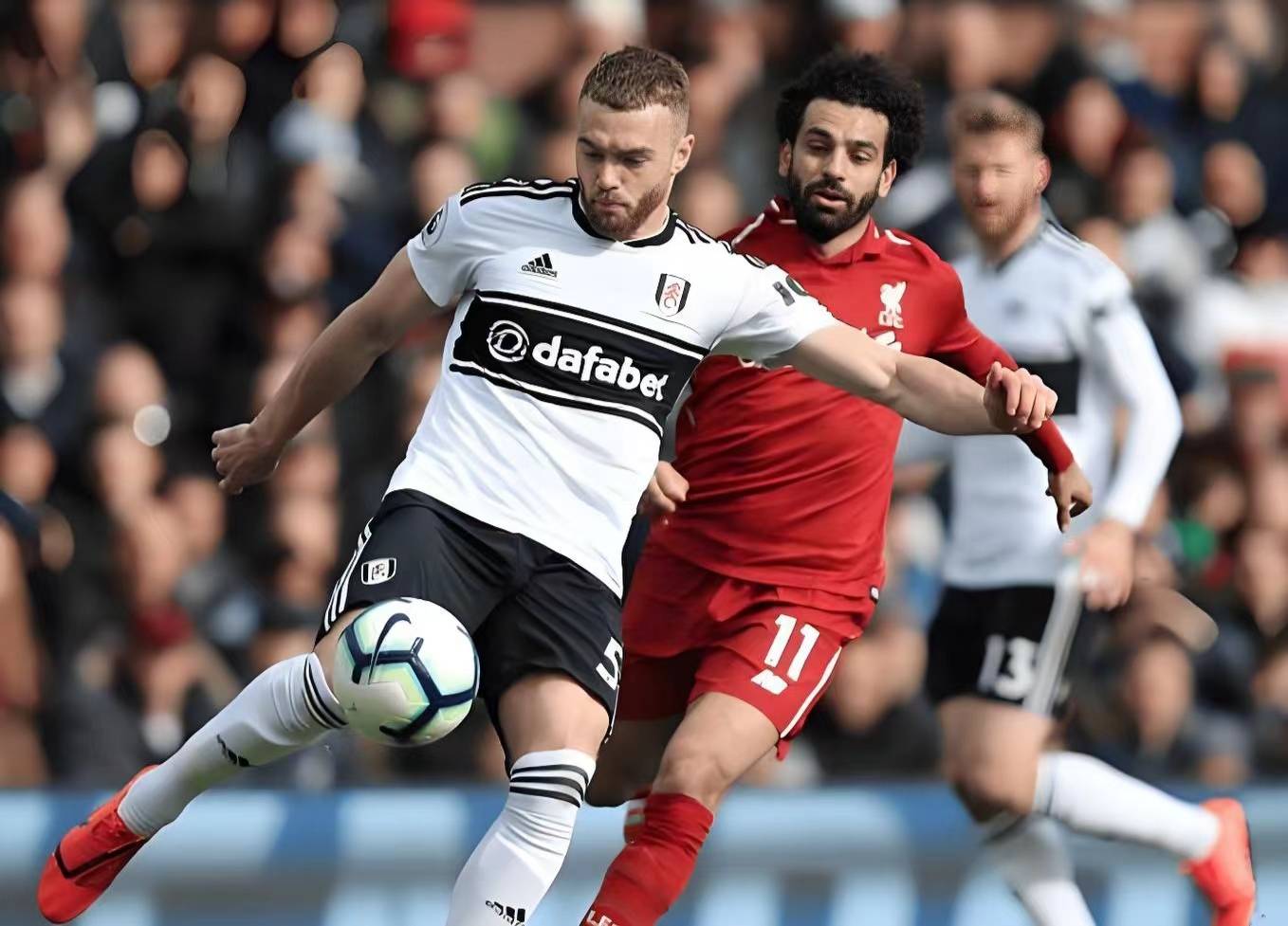 开云体育app-阿贾克斯神锋维吉克斯表现出色，助球队晋级欧冠的简单介绍