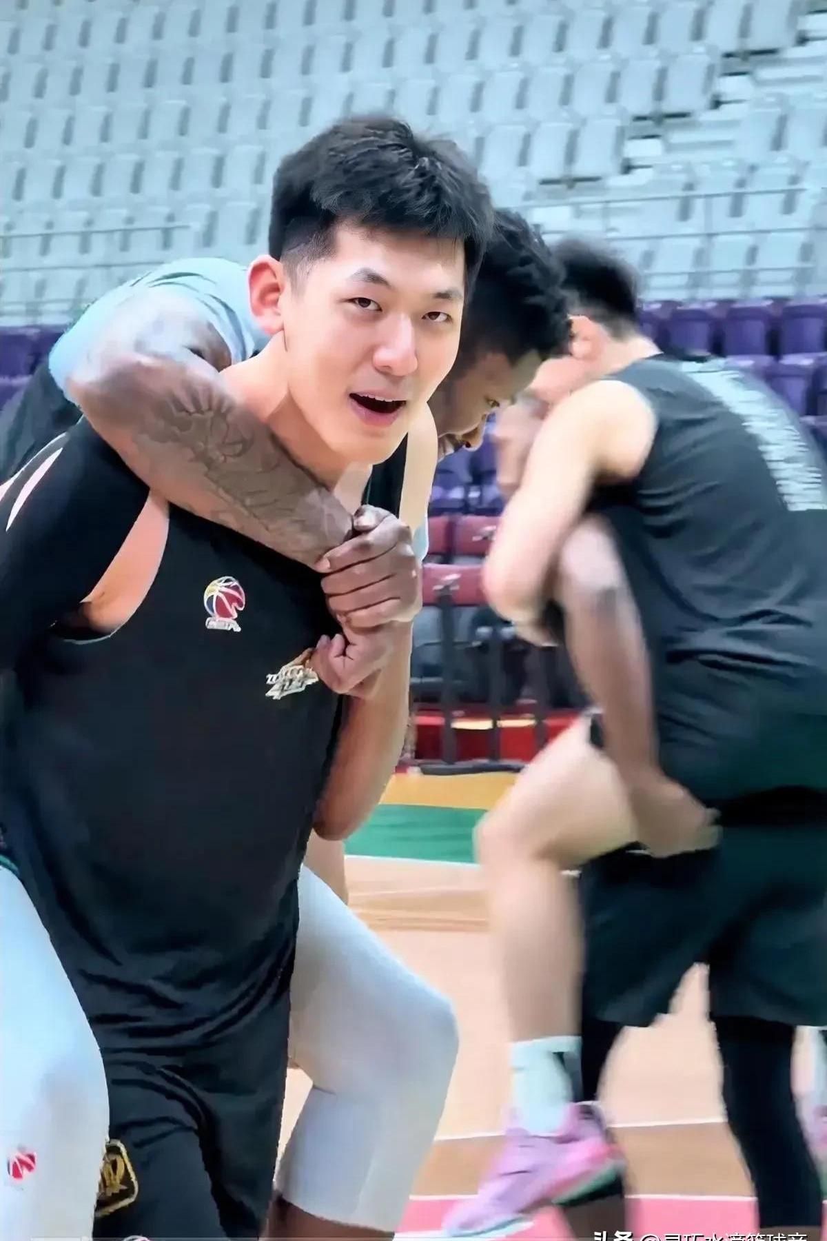 开云体育在线-国内球员出色表现，球队士气大涨的简单介绍