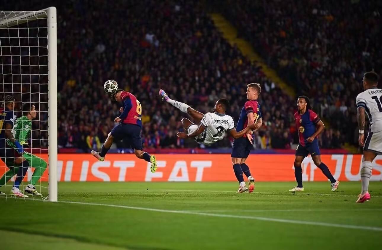 巴萨联赛遭遇挑战，梅西再度绝代表现的简单介绍