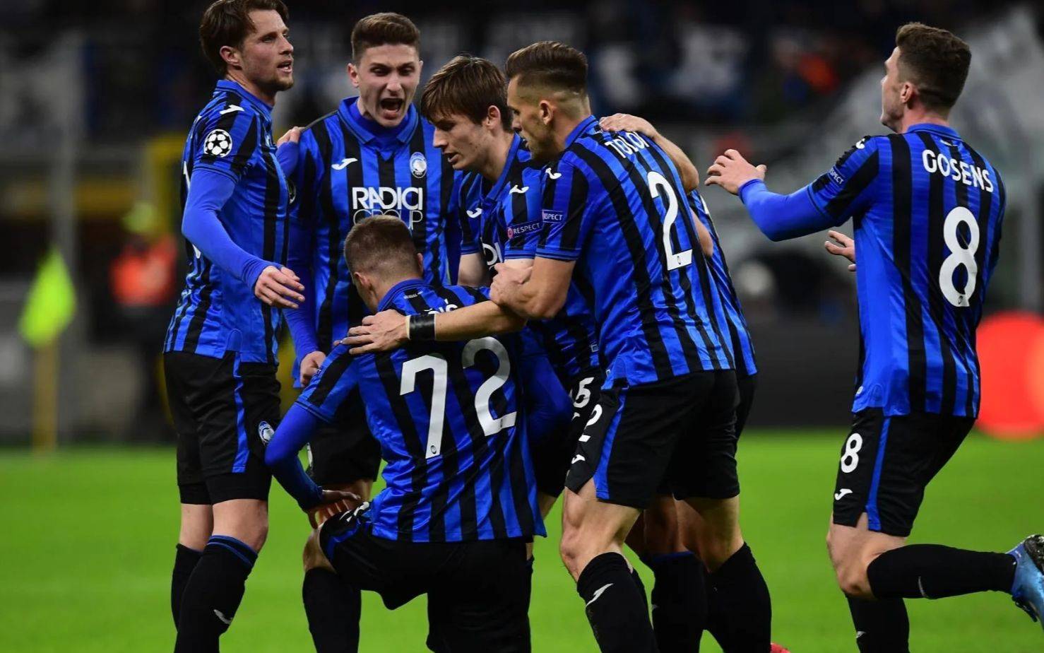 包含佛罗伦萨新援表现出众，融入球队迅速的词条