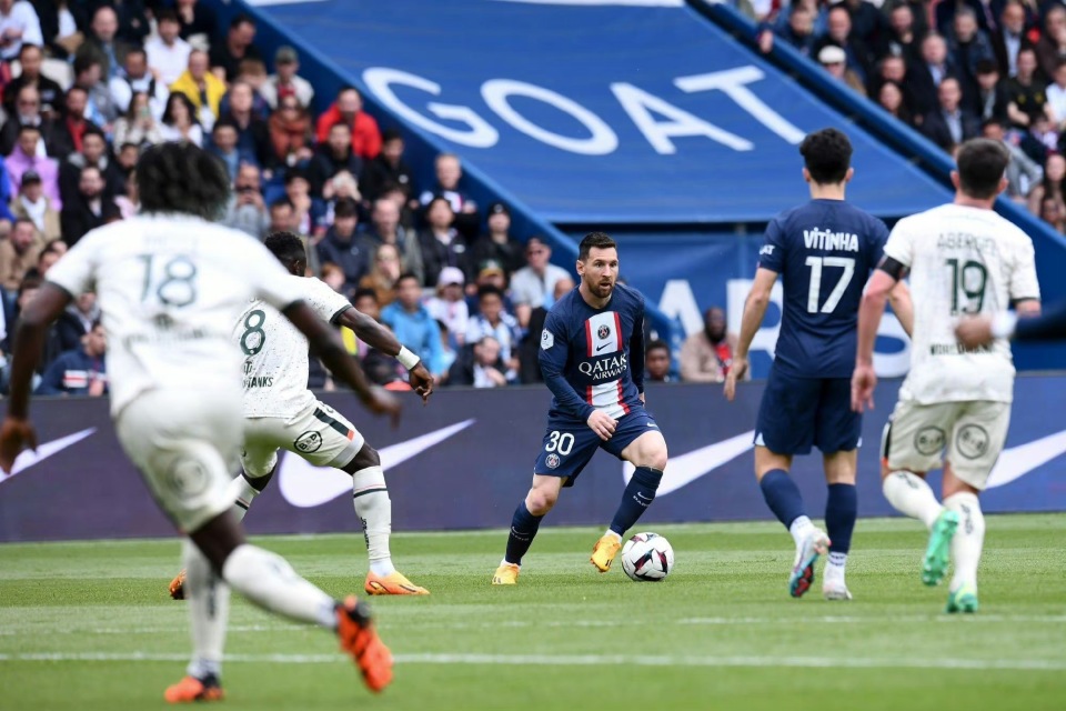 开云体育APP下载-巴黎全取三分，晋级路逼临的简单介绍