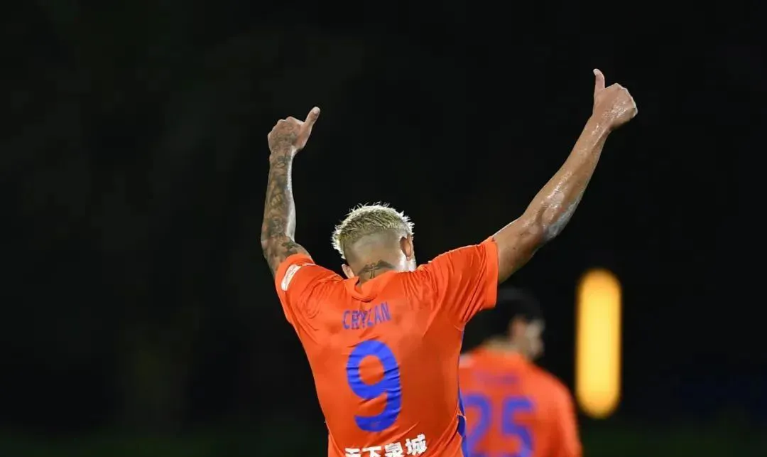 包含上海上港赢得重要比赛，为晋级做准备的词条