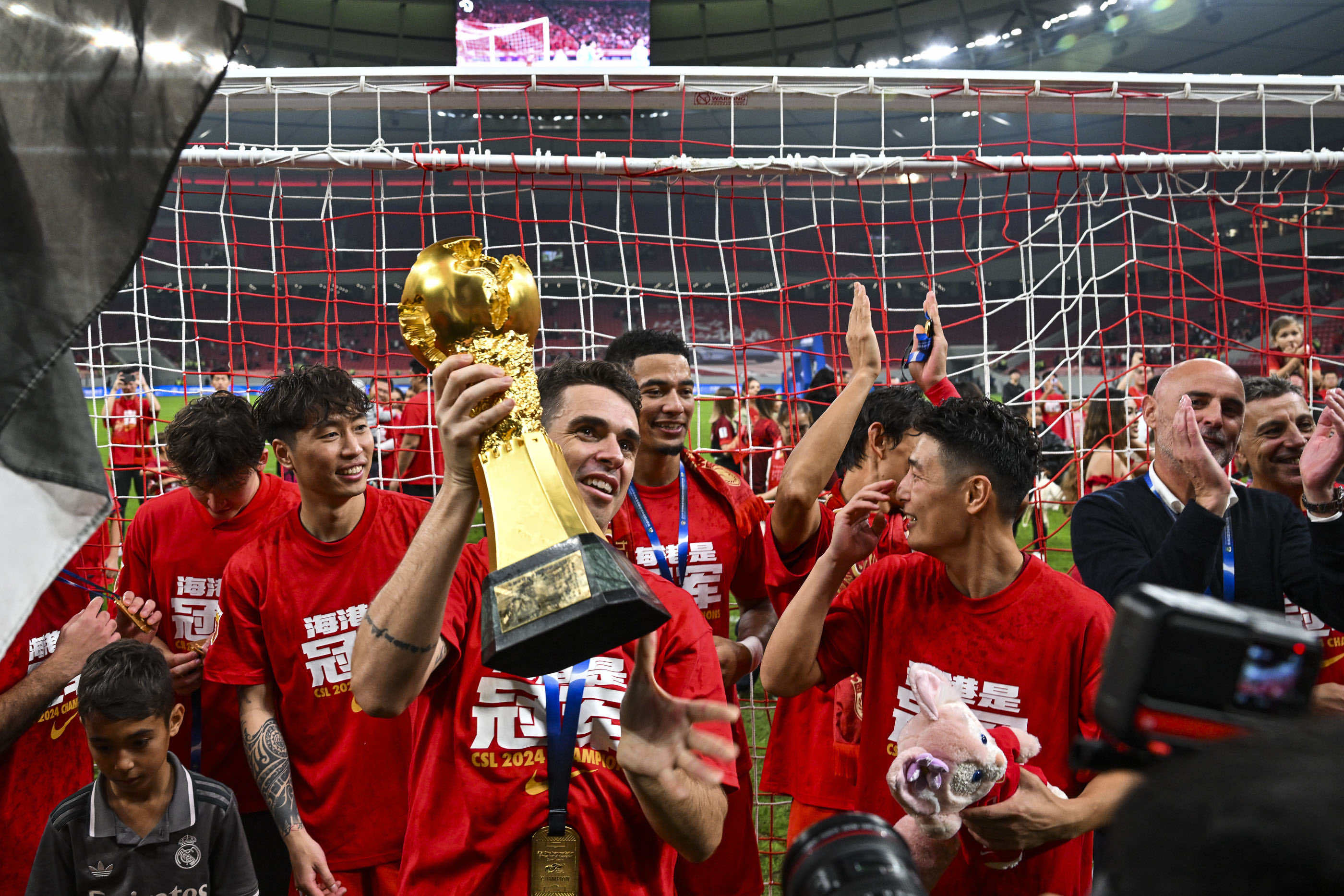 -某球队预计夺冠国际赛场上的大战役