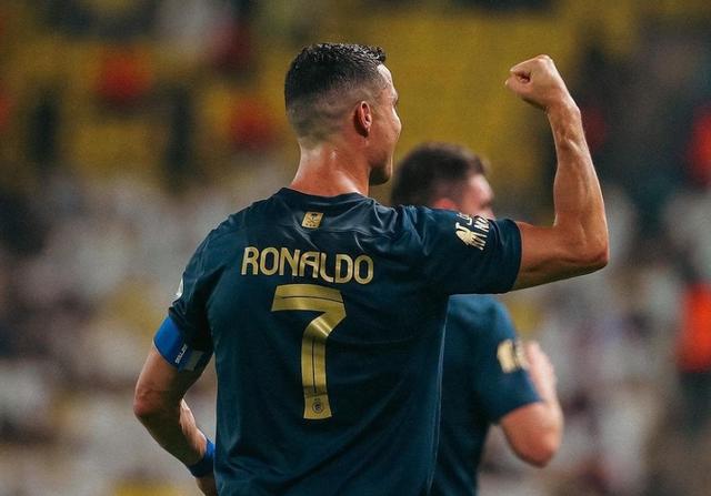 瓦伦西亚后防稳固，连续不败收获胜利的简单介绍