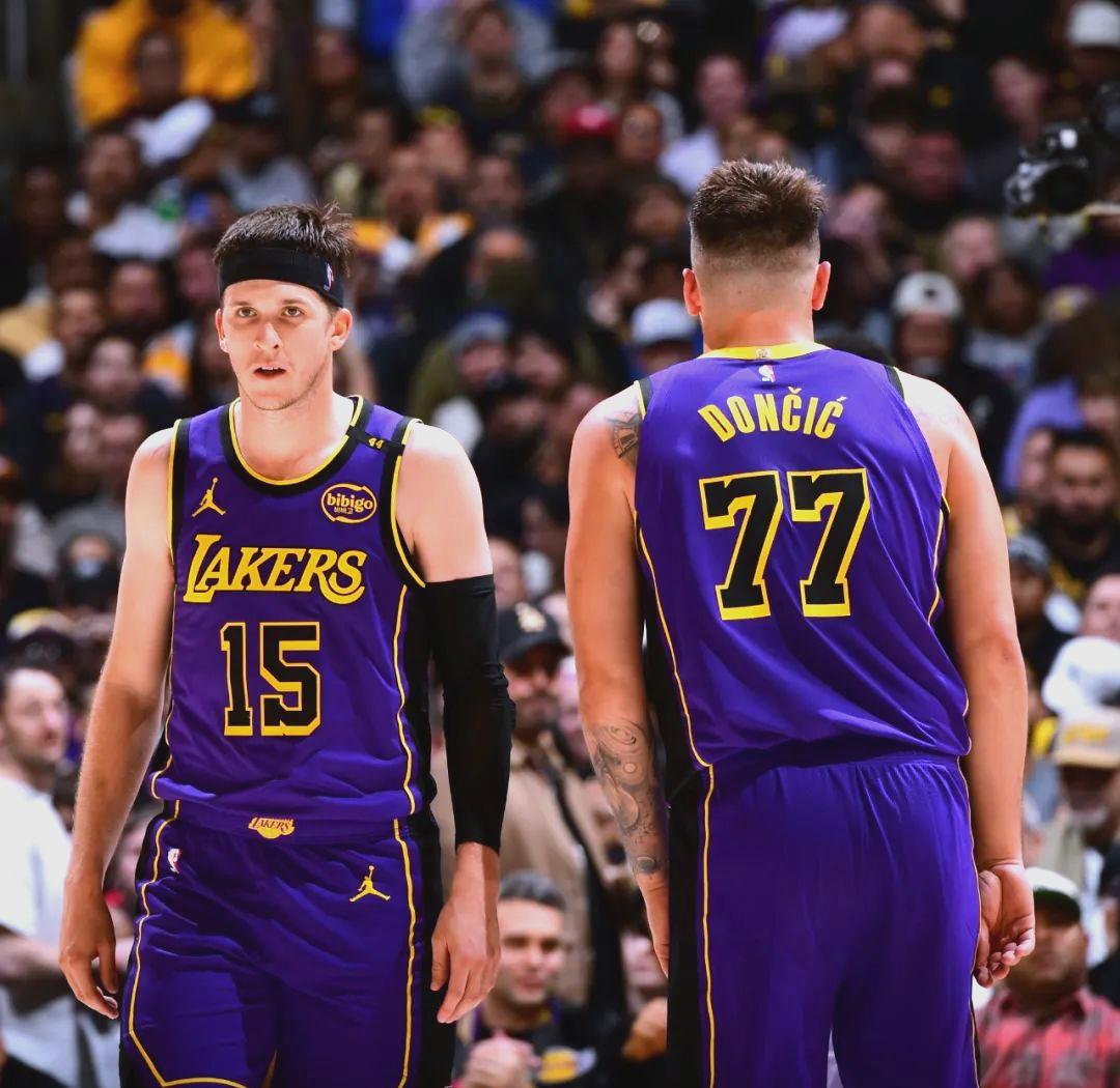 湖人不敌步行者,三连败 湖人不敌步行者,三连败