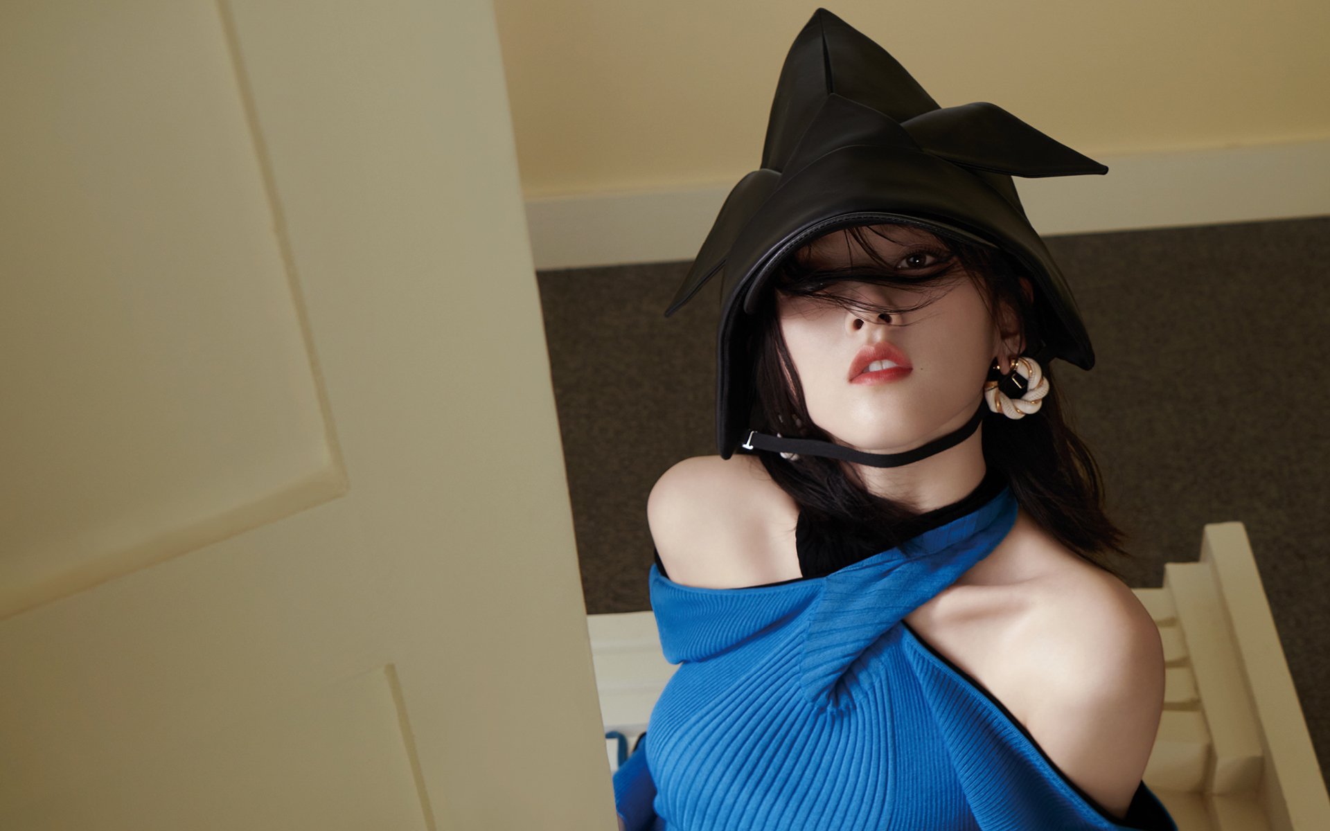 开云官网-阿尔瓦雷斯，冰封之湖下的火山，压力淬炼出最耀眼的星