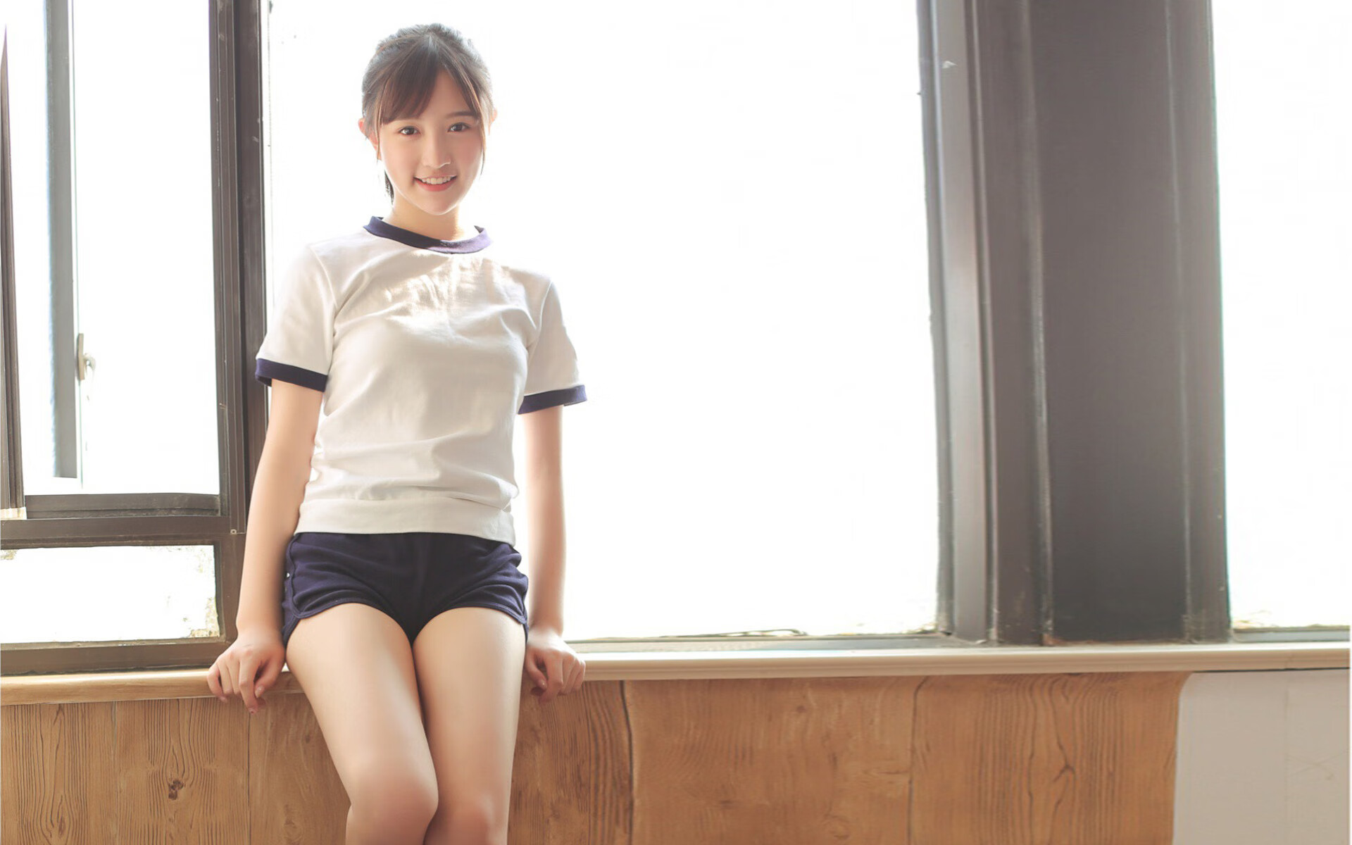 终局狂飙，当F1争冠赛道化作地缘棋局